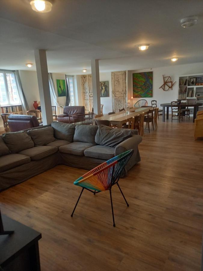 Logement Entier Spacieux Et Confortable A 1 H De Paris Courtenay  Exteriér fotografie