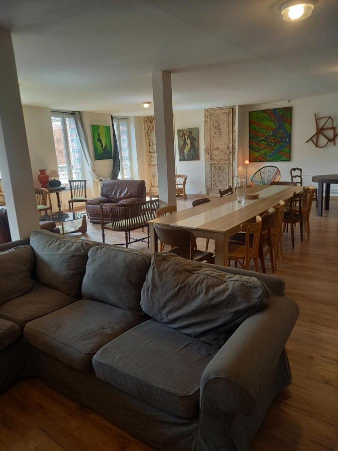 Logement Entier Spacieux Et Confortable A 1 H De Paris Courtenay  Exteriér fotografie