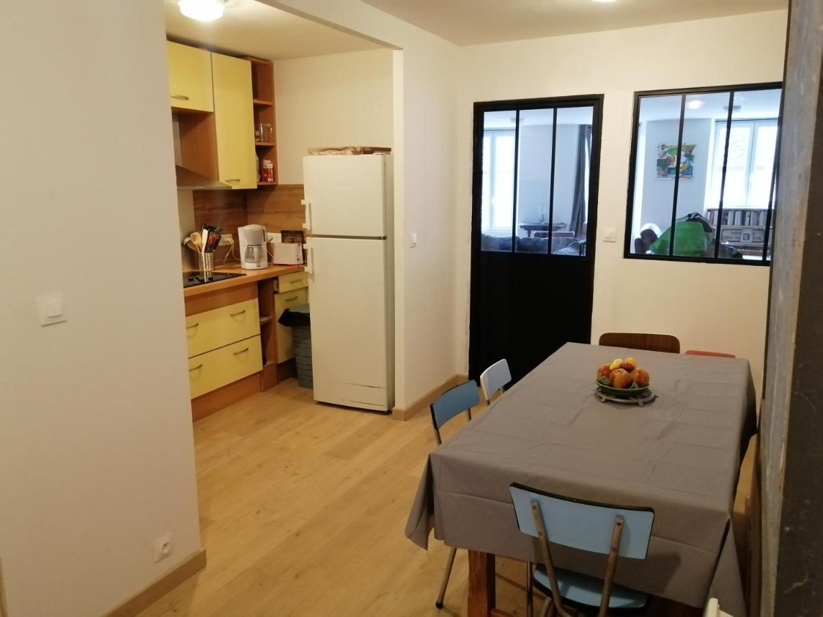 Logement Entier Spacieux Et Confortable A 1 H De Paris Courtenay  Exteriér fotografie